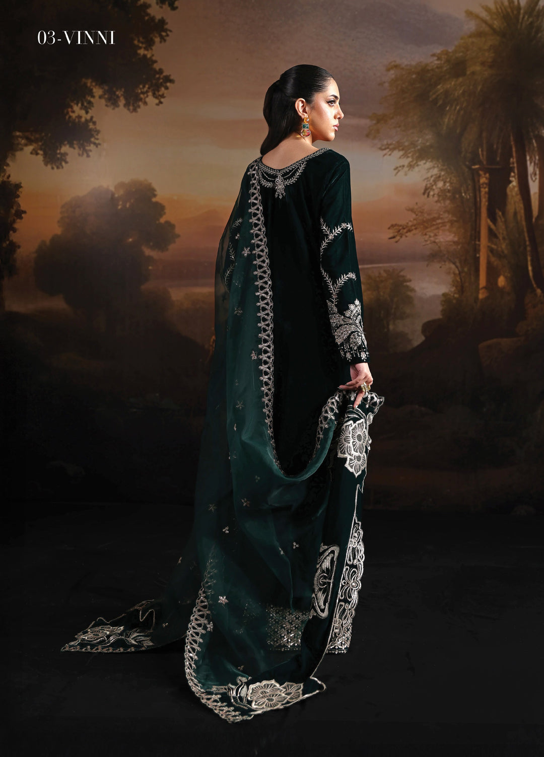 Lamour by Alizeh Fashion Unstitched Velvet Embroidered Suits 3 Piece AFB25LV D-03 Vinni - Festive Collection