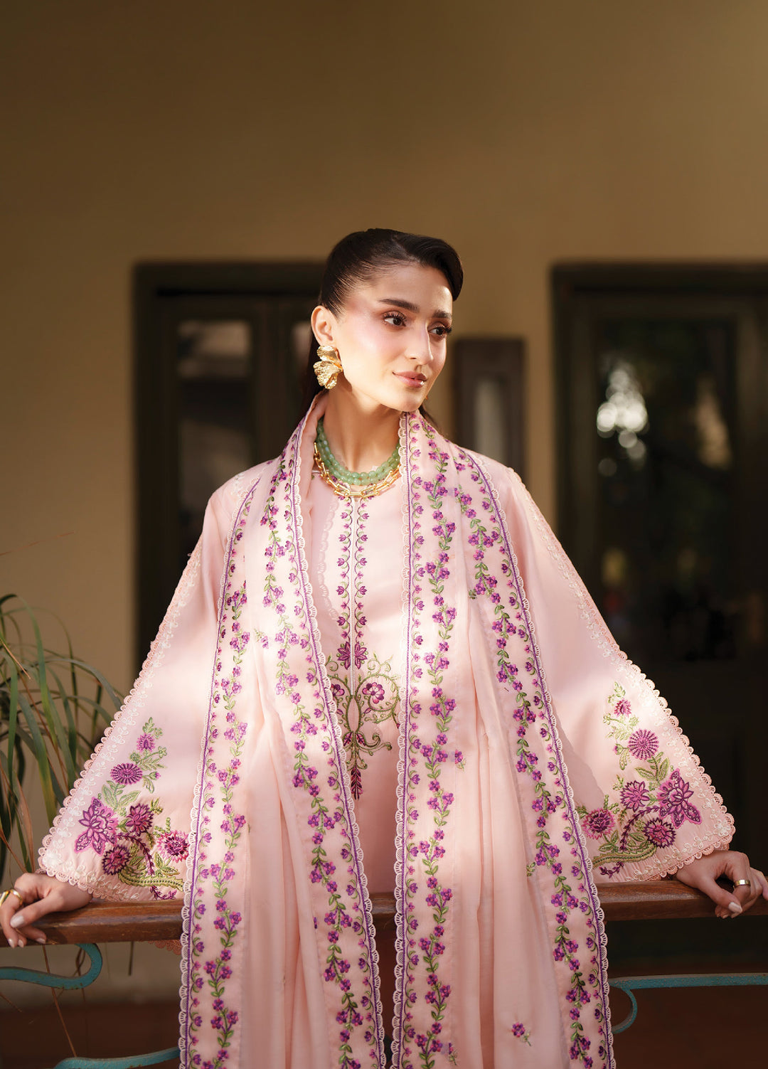 Fiona by Mahnur Unstitched Embroidered Lawn 3 Piece Suit MN26UFL F-01 - Summer Collection