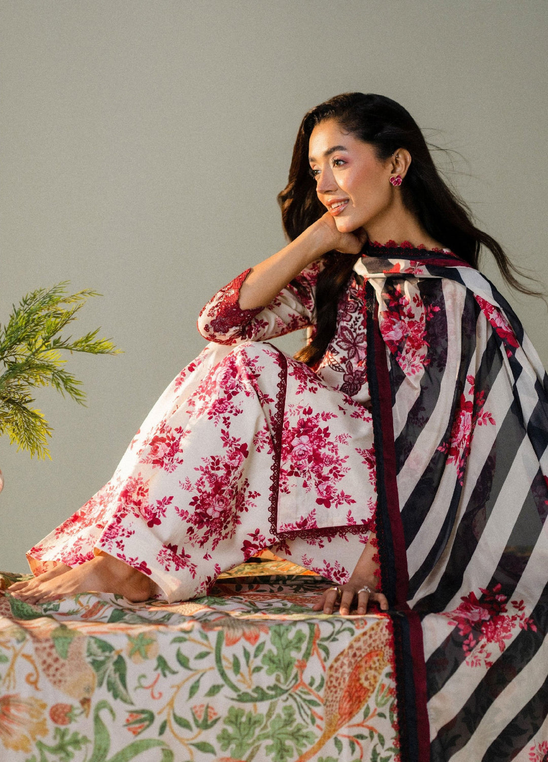 FNF Prints by Faiza Faisal Unstitched Embroidered Lawn 3 Piece Suit FF26UF D-8 Rose Reverie - Summer Collection