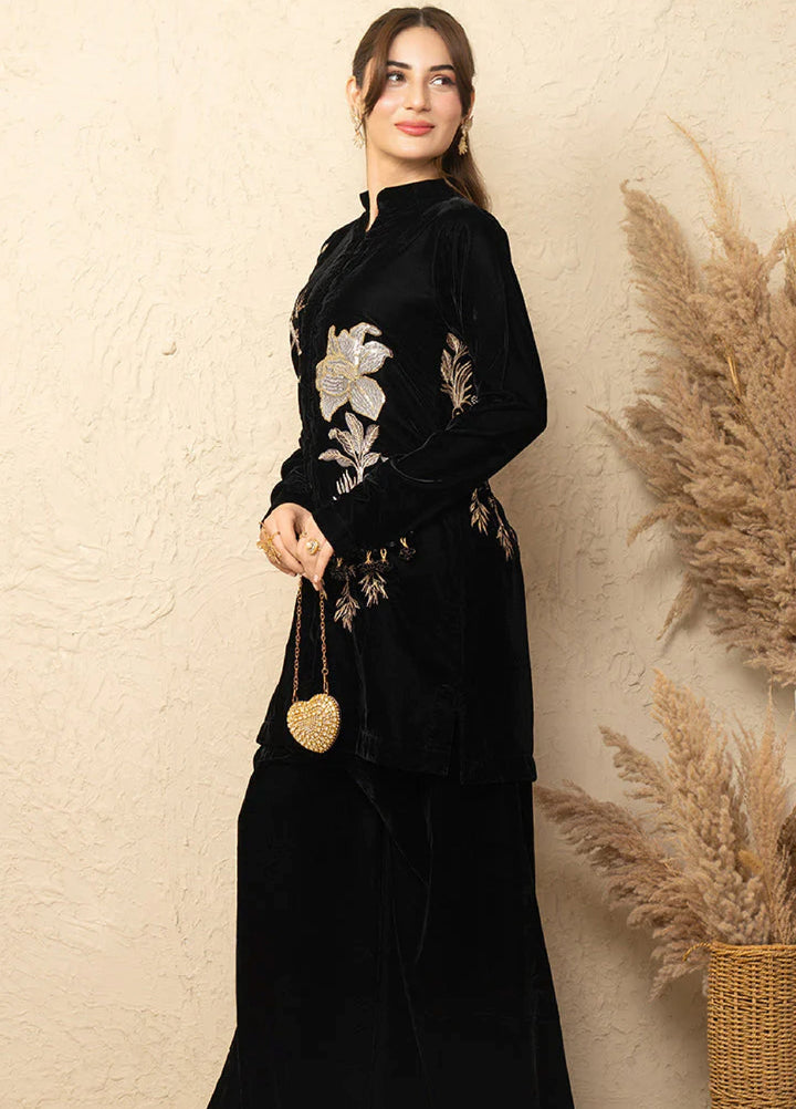 Winter Hues by Naayas Women Pret Embroidered 1 Piece Velvet Anabella - Winter Collection