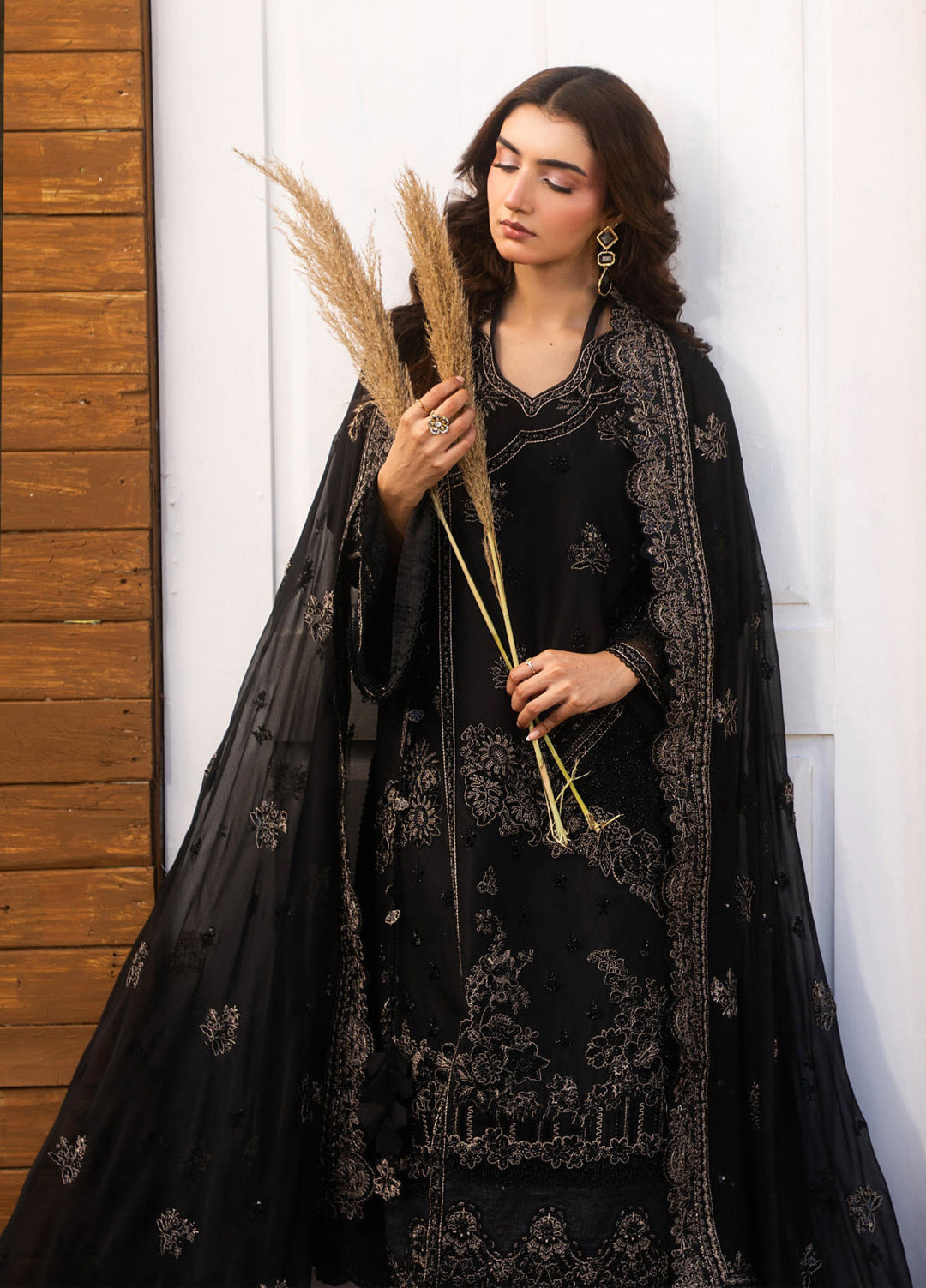 Aura of Flora by Zarizaa Unstitched Embroidered Luxury Lawn 3 Pcs Suit ZZ26UAFL ZA10-3ULE02B-2602 ZORRO - Summer