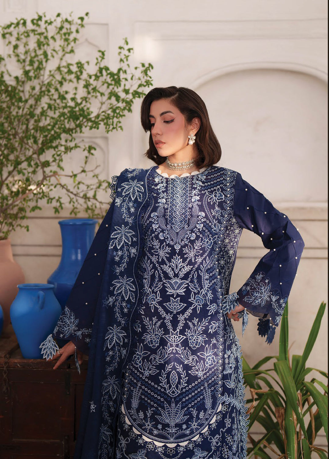 Nilofer by Mahnur Unstitched Embroidered Luxury Lawn 3 Piece Suit MN26ULN N-4 - Summer Collection