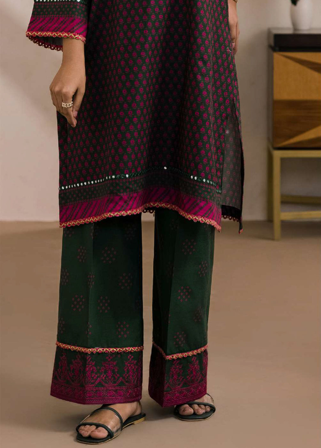 Zellbury Unstitched Printed Lawn 2 Piece Suit ZB26UVIII WUS26E20811 - Casual Collection