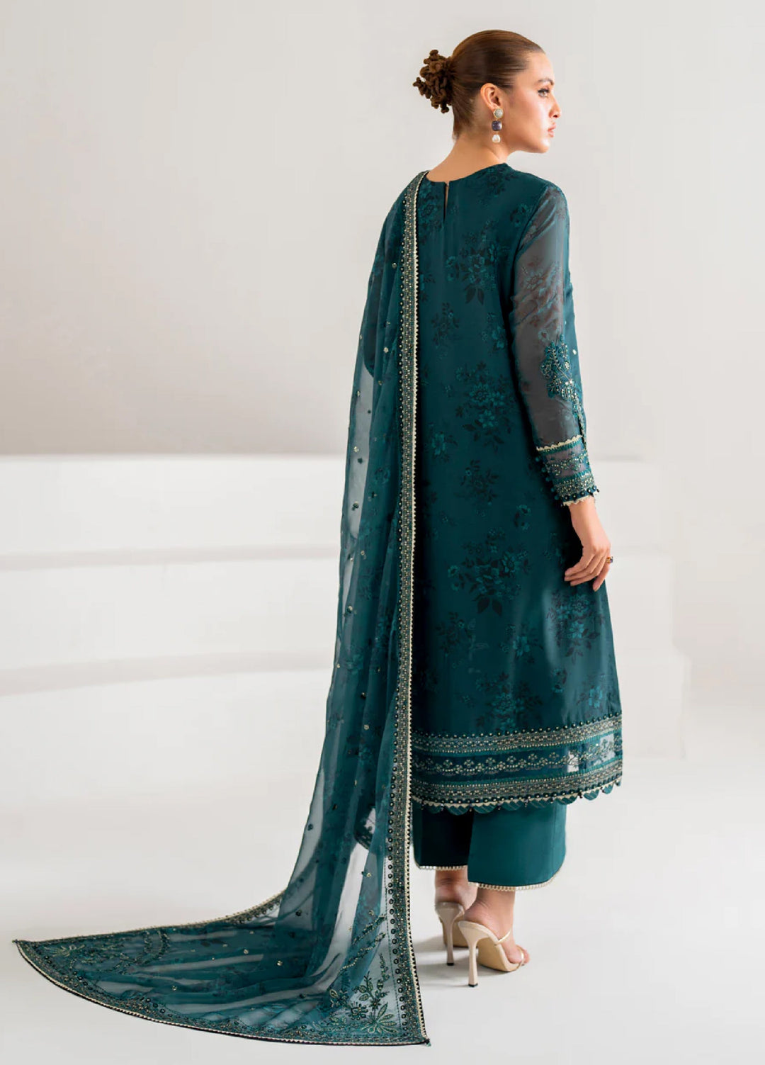 Xenia Formal Unstitched Luxury Chiffon Suits 3 Piece XE25FL Aura - Formals Collection