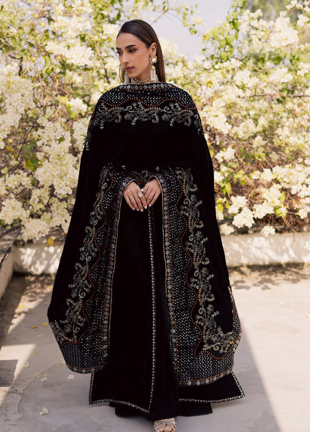 Nureh Maya Unstitched Velvet Embroidered 3 Piece Suits NU25MF NW-125 - Festive Collection