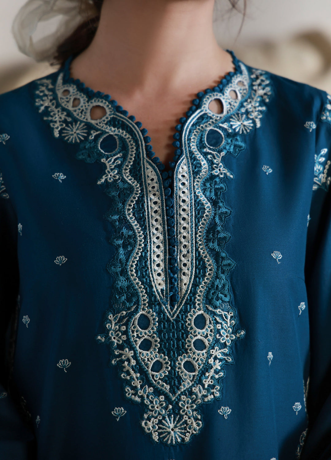 Saagar by Aabyaan Unstitched Embroidered Luxury Lawn 3 Piece Suit ABY26USL AL-9 Inaya - Festive Collection