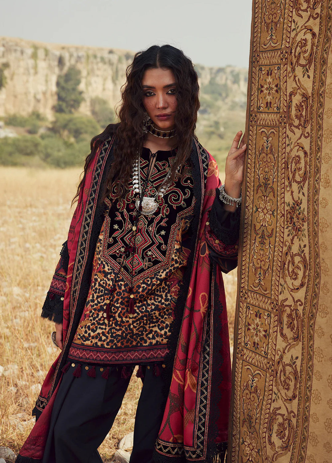 Saira Rizwan Unstitched Khaddar Embroidered Suits 3 Piece SR25UW D-09 Naz - Winter Collection