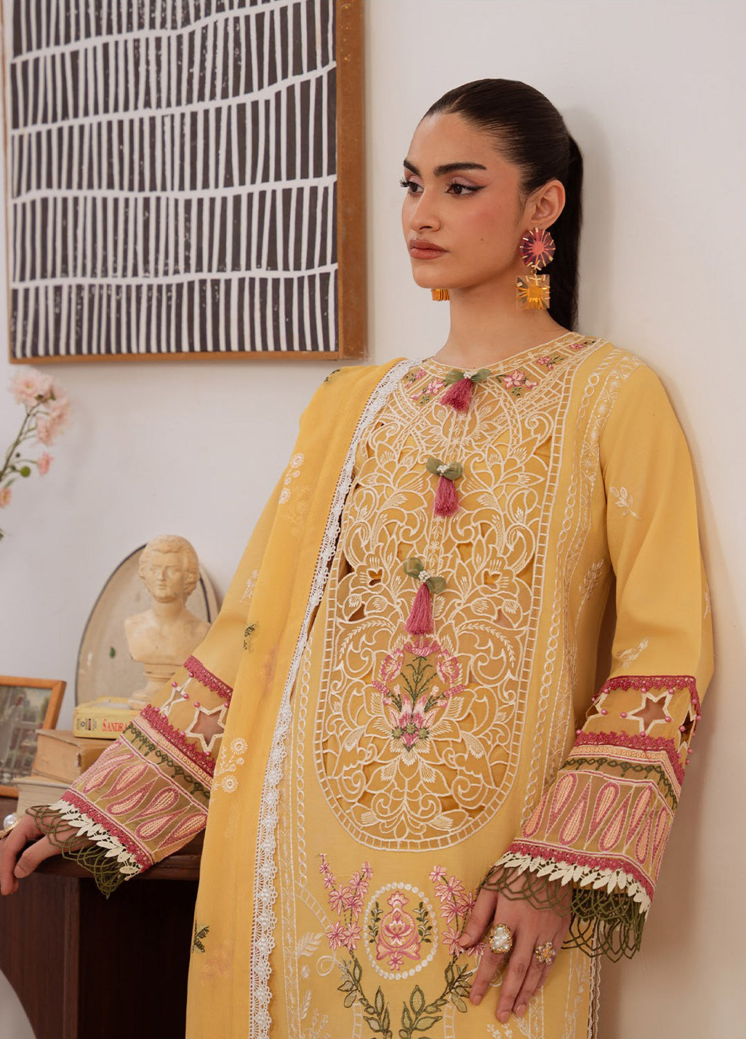Shanaya by Mahnur Unstitched Lawn Embroidered 3 Piece Suit MN26US SN-01 - Summer Collection