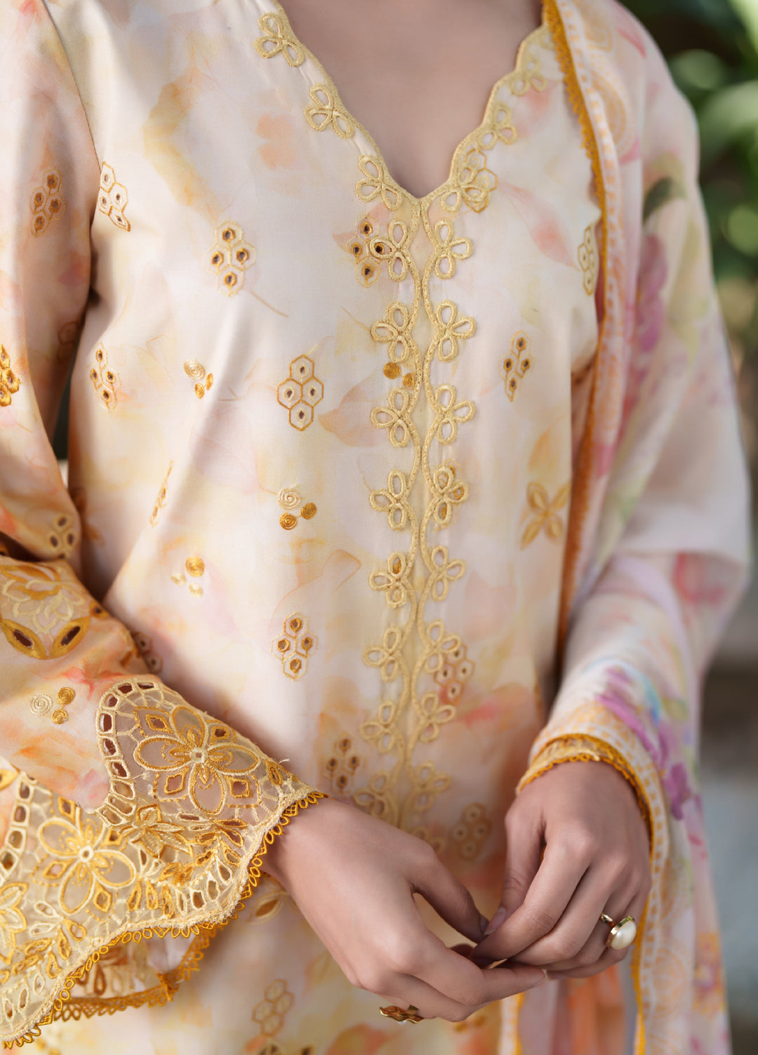 Summer Lines Printkari by Neeshay Unstitched Embroidered Lawn 3 Piece Suit NSH26SLP D-2 Solaya - Summer Collection