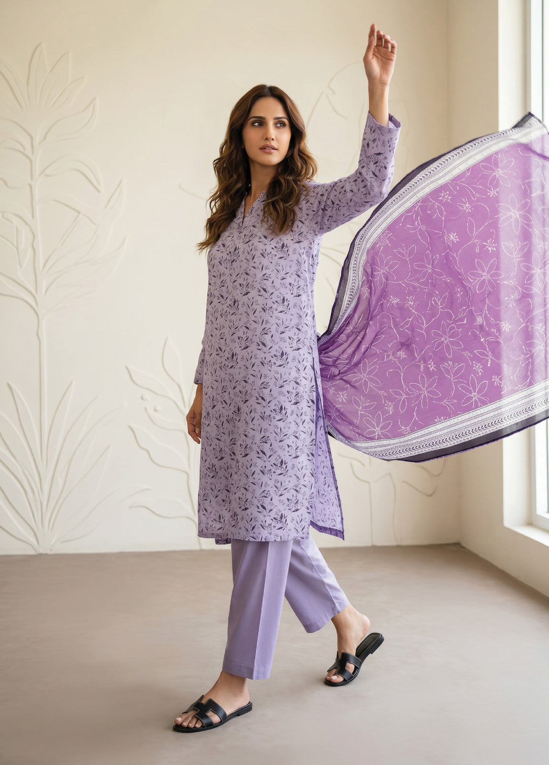 Salina by Regalia Textiles Unstitched Printed Lawn 3 Piece Suit RG26USII D-5 - Casual Collection