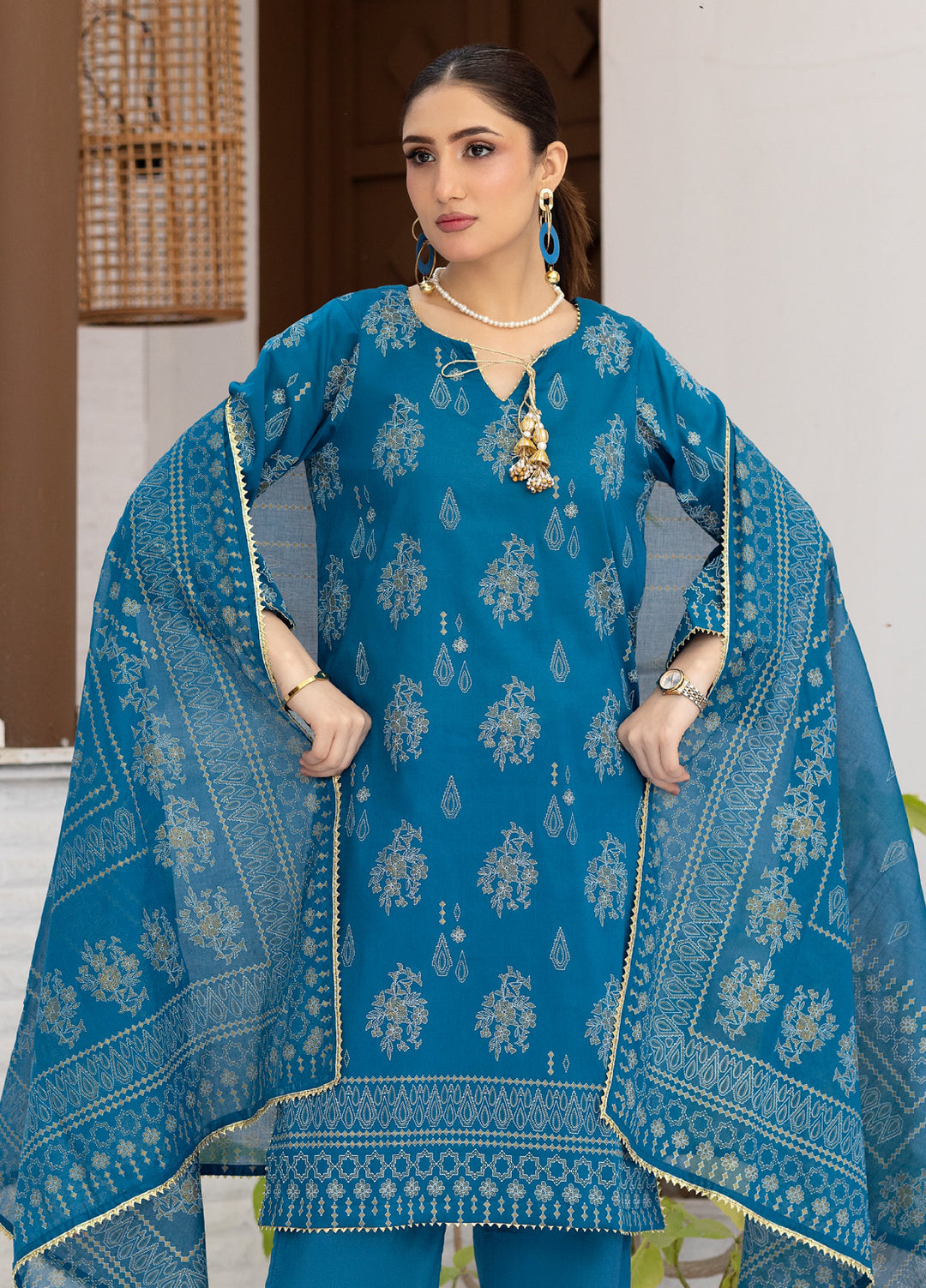 Regalia Textiles Premium Printed Gold Paste Unstitched Lawn 3 Piece Suit RG26UPG D-3 - Summer Collection