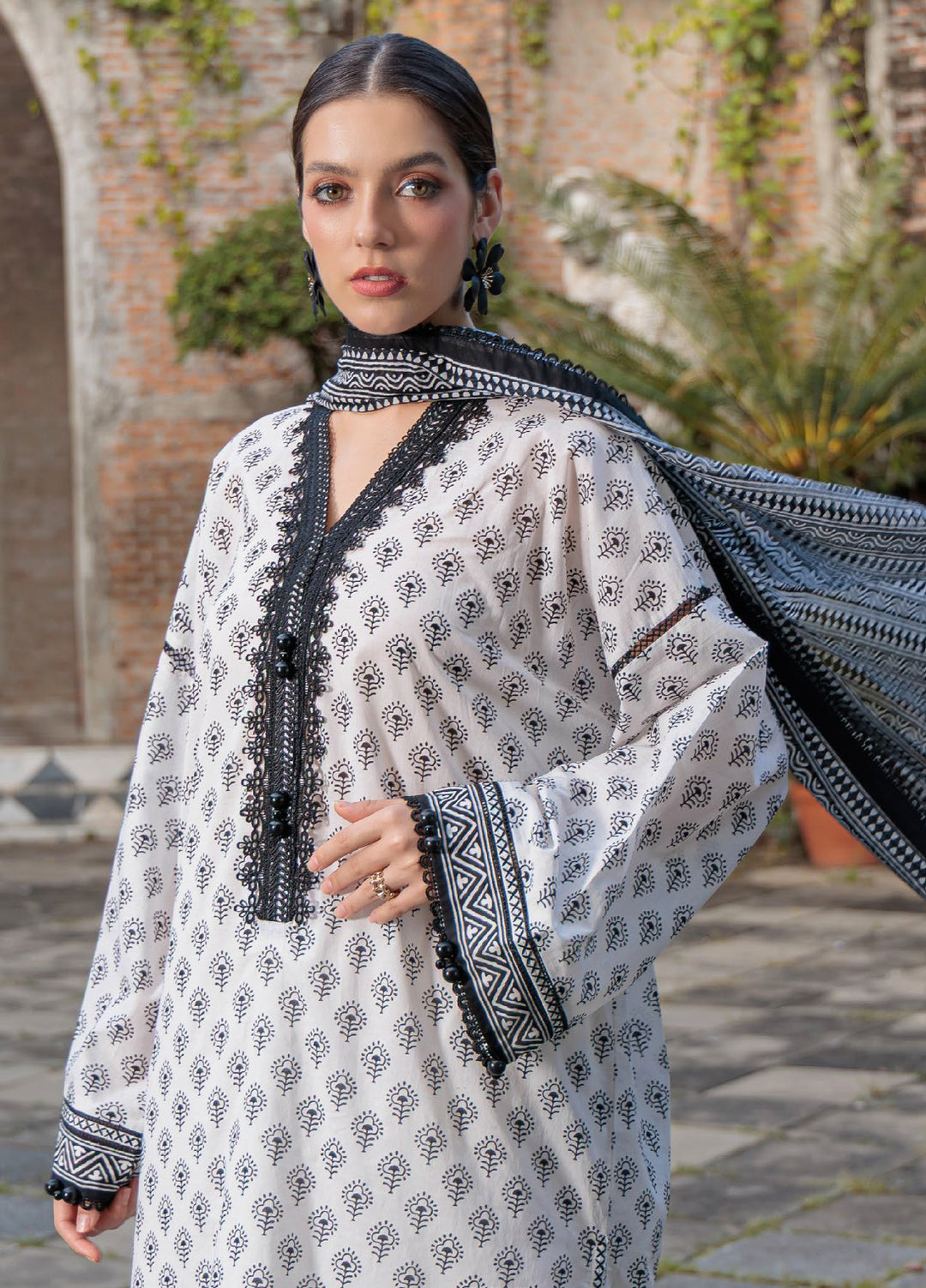 Noir and Blanc by Gul Ahmed Unstitched Printed Lawn 3 Piece Suit GA26UNBL B-62003 - Summer Collection