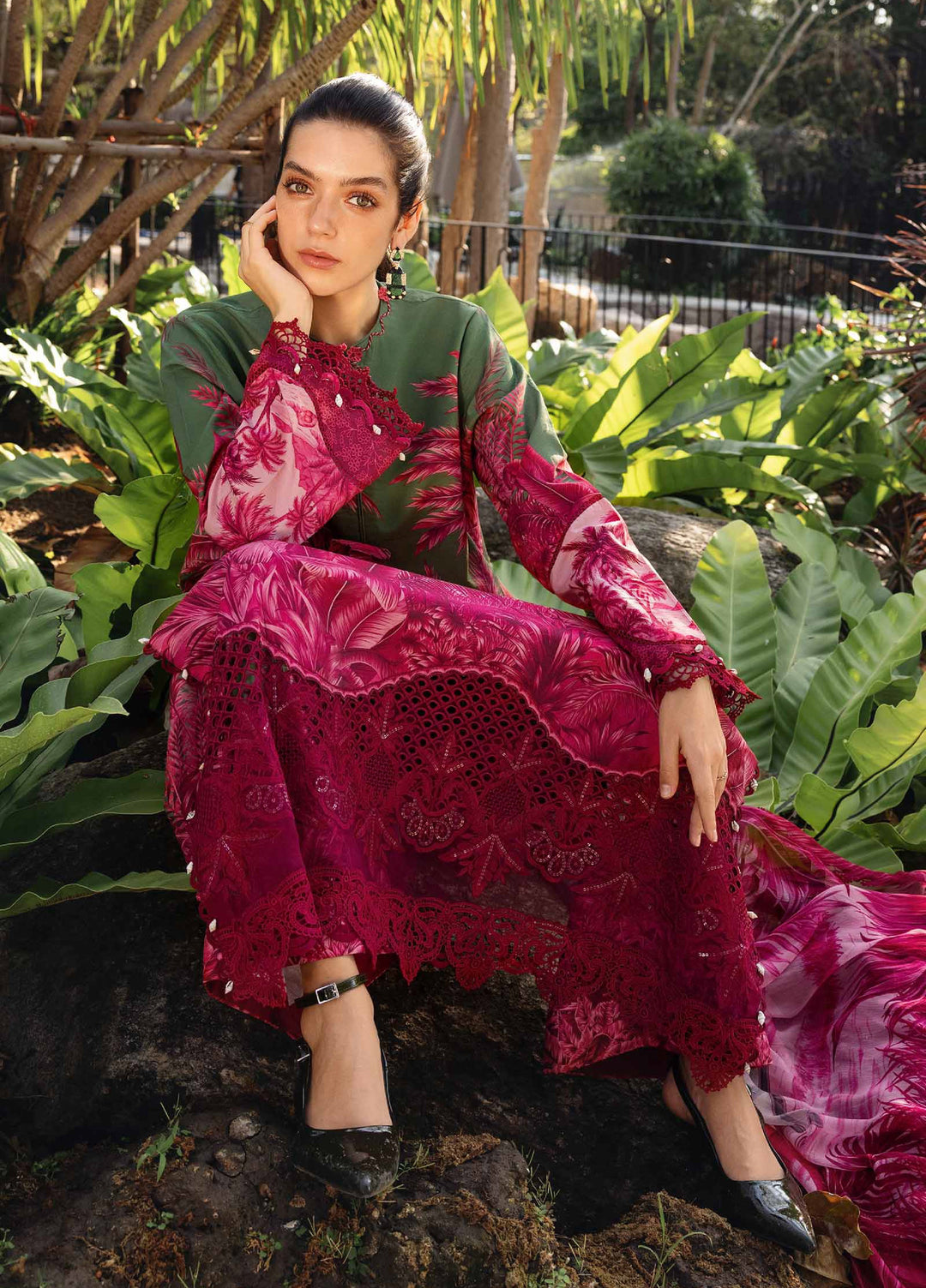 M Prints by Maria B Unstitched Printed Lawn 3 Piece Suit MB26UMP D-11 B - Summer Collection