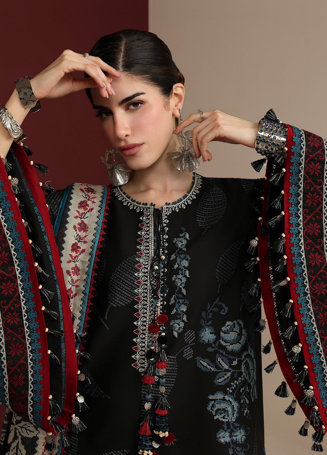 Iris by Jazmin Unstitched Embroidered Lawn 3 Piece Suit JZ26ULI IL26-D05 - Eid Collection