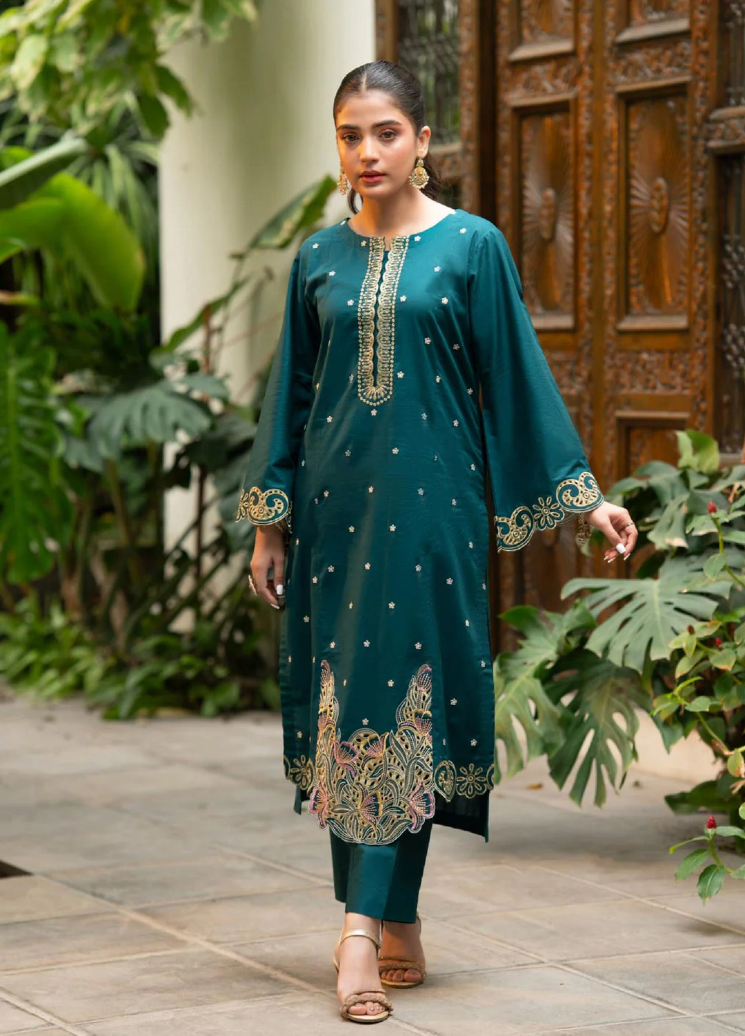 Rang e Bahar by Tng Women Pret Embroidered 2 Piece Zamrud - Winter Collection