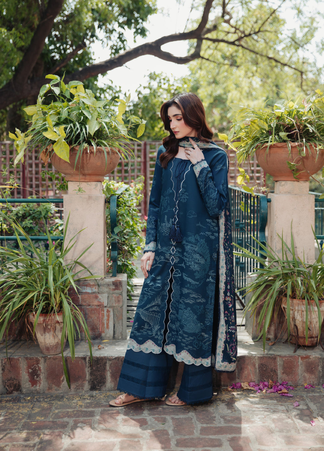Zync by Florent Unstitched Printed Lawn 3 Piece Suit FL26ULE FZ-6 - Eid Collection