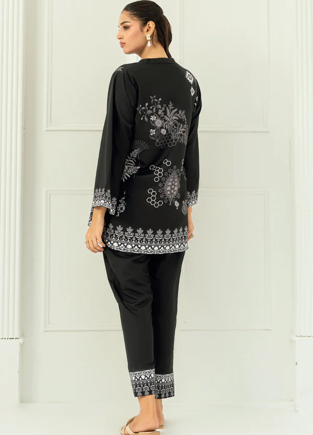Nairah Women Pret Printed Arabic Lawn Suit NAH26PN Nureh - Spring Collection