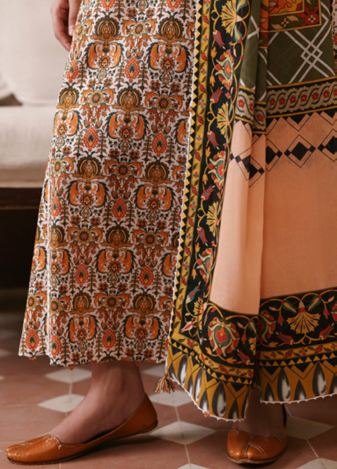 Amaya by Zaha Unstitched Printed Lawn 3 Piece Suit ZK26UAL Sahar APL26-05 - Casual Collection