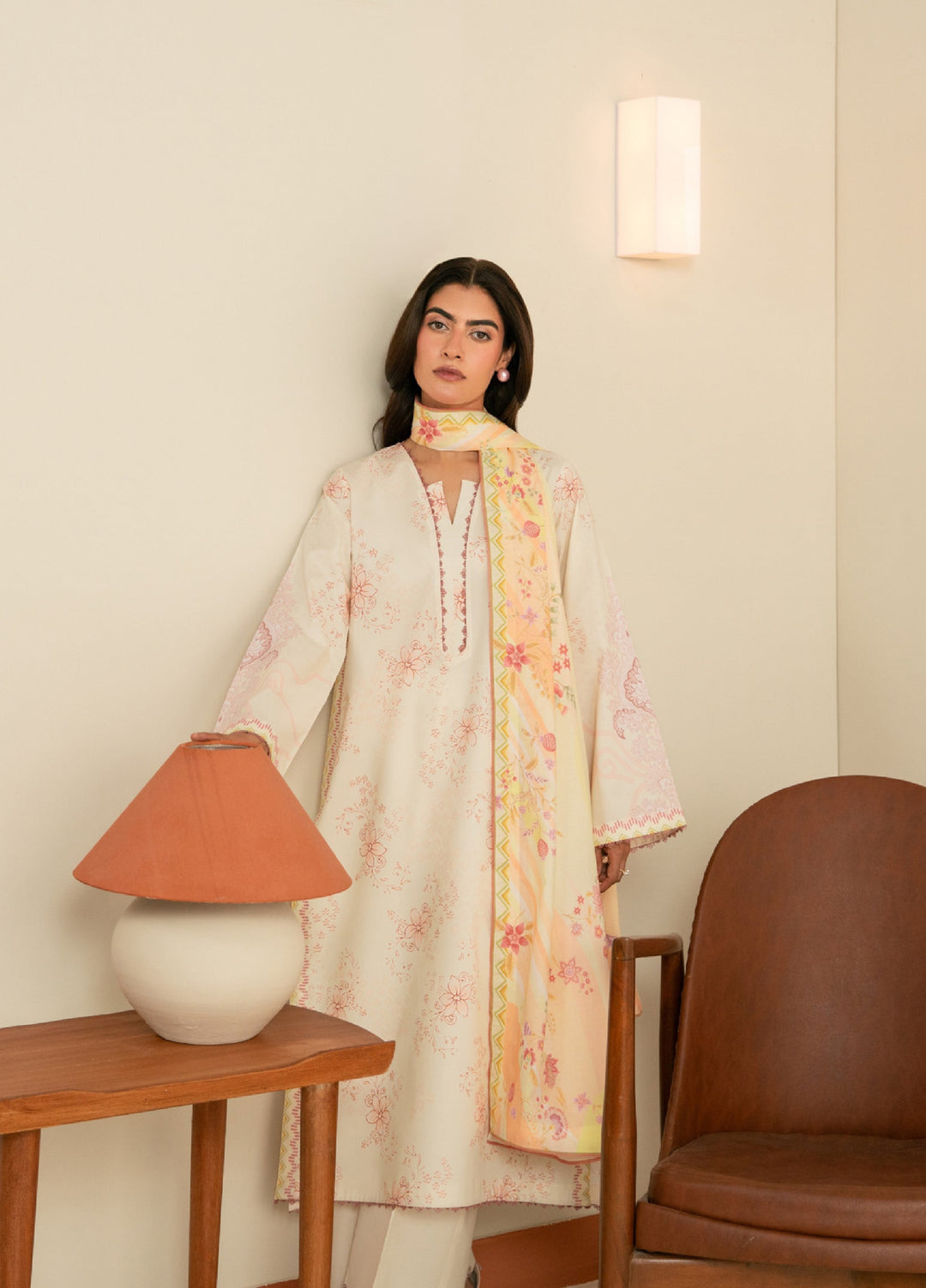 Seran Essentials Unstitched Printed Lawn 3 Piece Suit SN26UEL Maelle D-06 - Lawn Collection