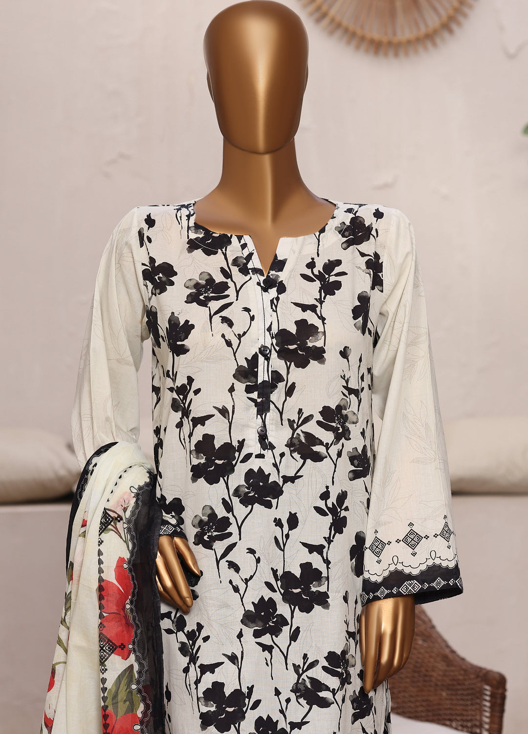 Art N Craft by HZ Textiles RTW Printed Lawn 3 Piece Suit Black - Summer Collection