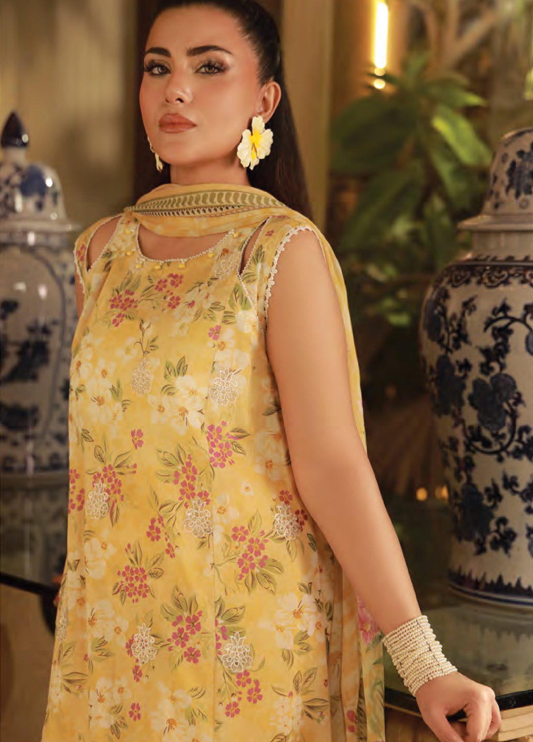 Komal Lawn by Lakhany Unstitched Embroidered Lawn 3 Piece Suit LSM26UK LG-SG-0051 - Summer Collection