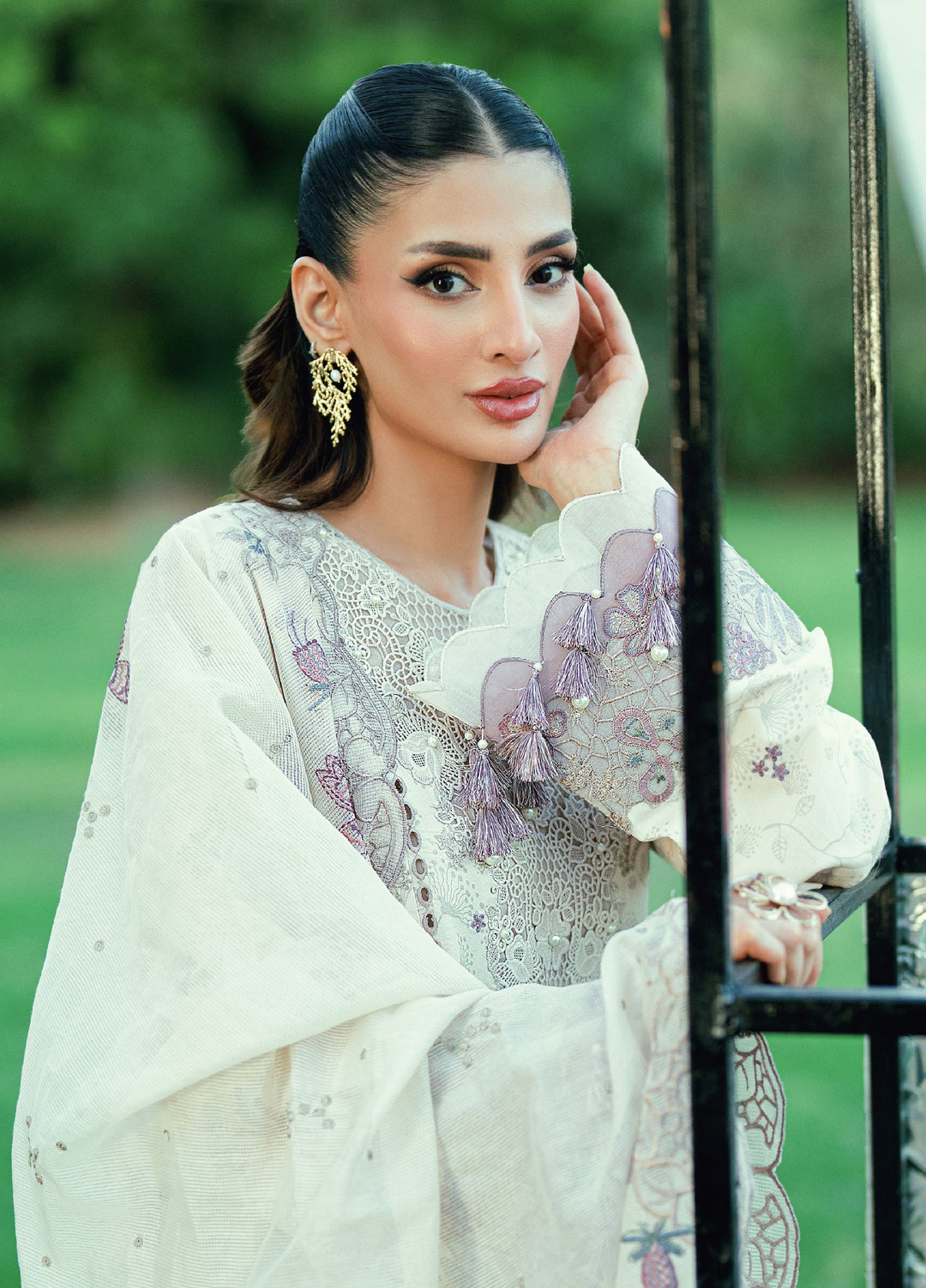 Florent Unstitched Embroidered Lawn 3 Piece Suit FL26ULE FEF-2B - Eid Collection