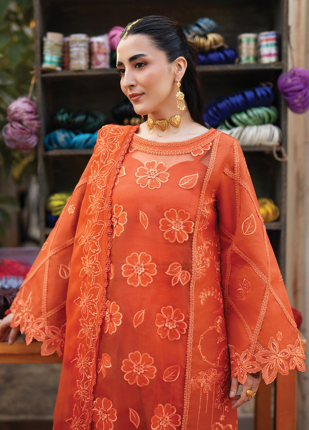 Satrangi by Mahnur Unstitched Embroidered Lawn 3 Piece Suit MN26ULS S-09 - Summer Collection
