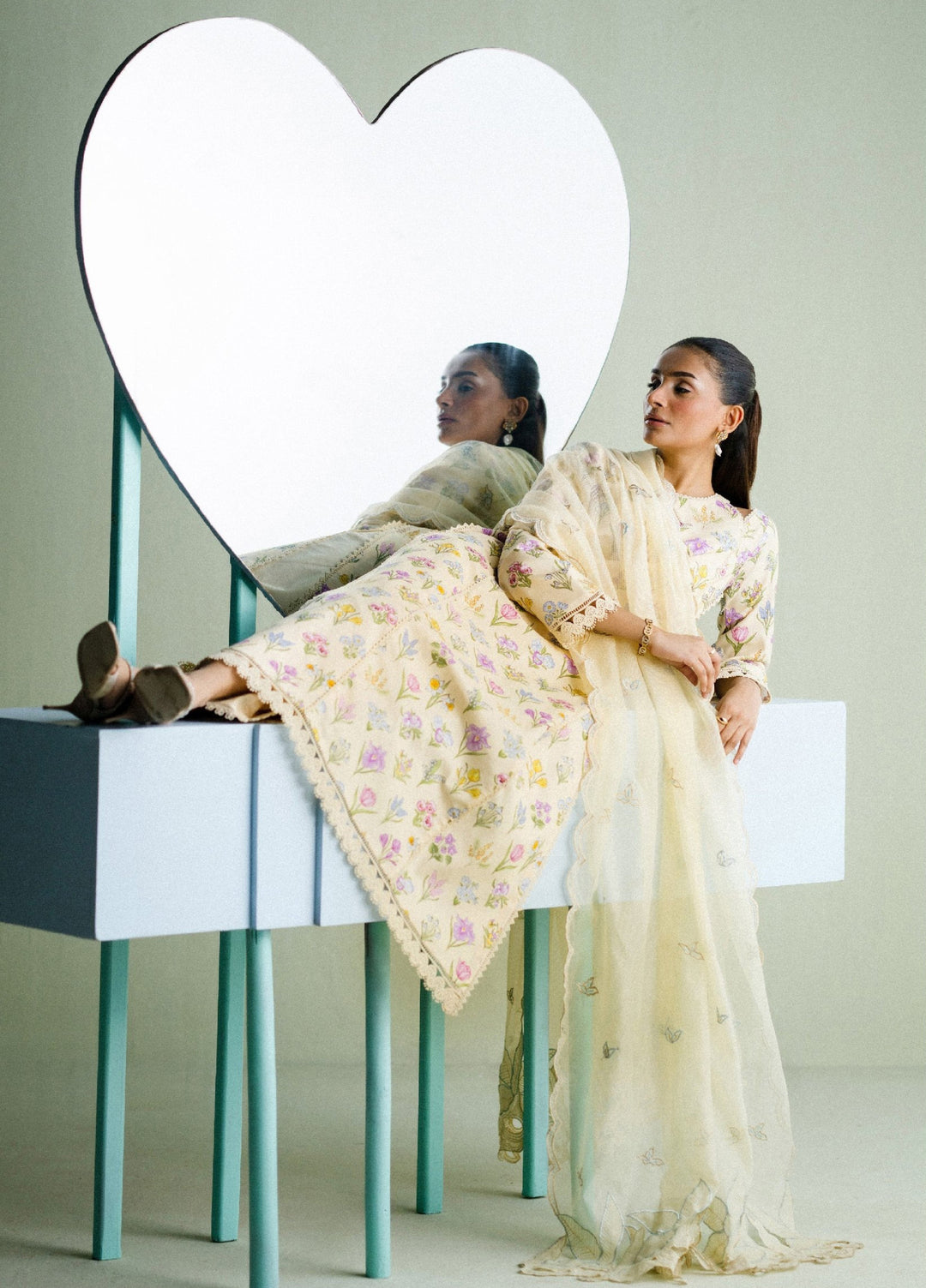 FNF Prints by Faiza Faisal Unstitched Printed Lawn 3 Piece Suit FF26UF D-4 Buttercup Bloom - Summer Collection