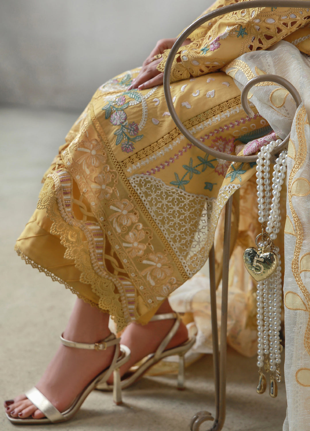 Saagar by Aabyaan Unstitched Embroidered Luxury Lawn 3 Piece Suit ABY26USL AL-2 Zimal - Festive Collection