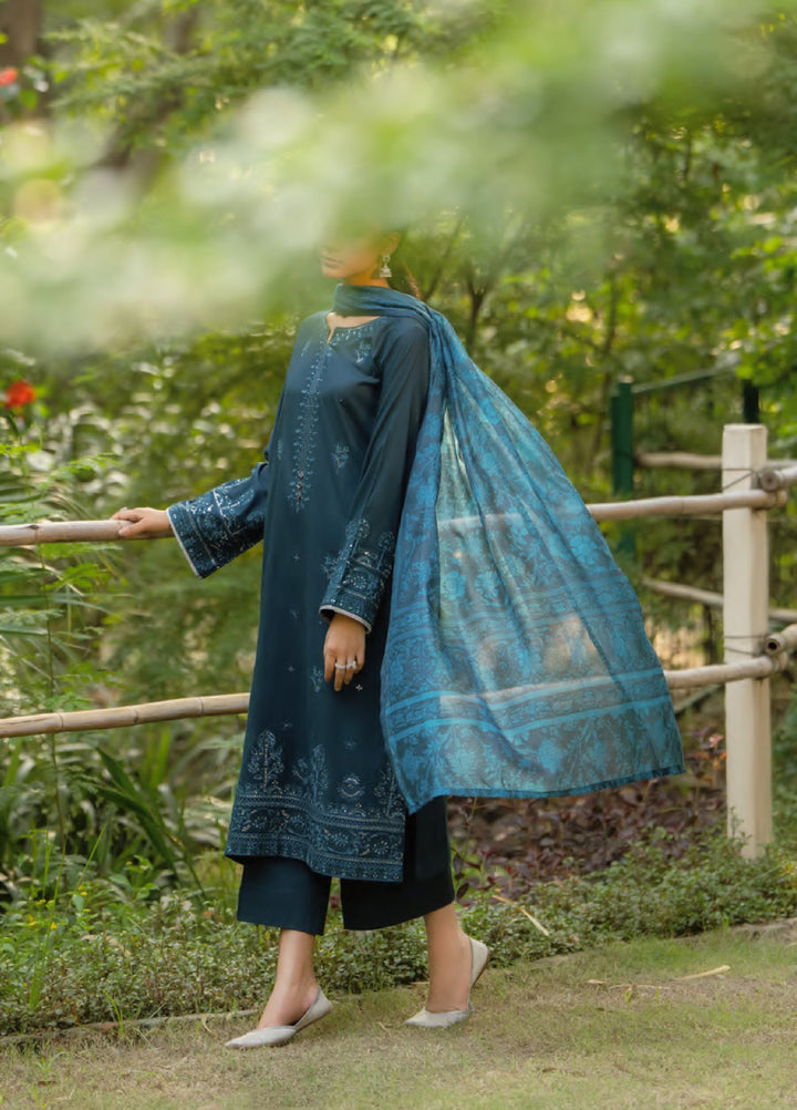 Rua by Casuallite Women Pret Premium Linen 3 Piece RUA-D02 - Winter Collection