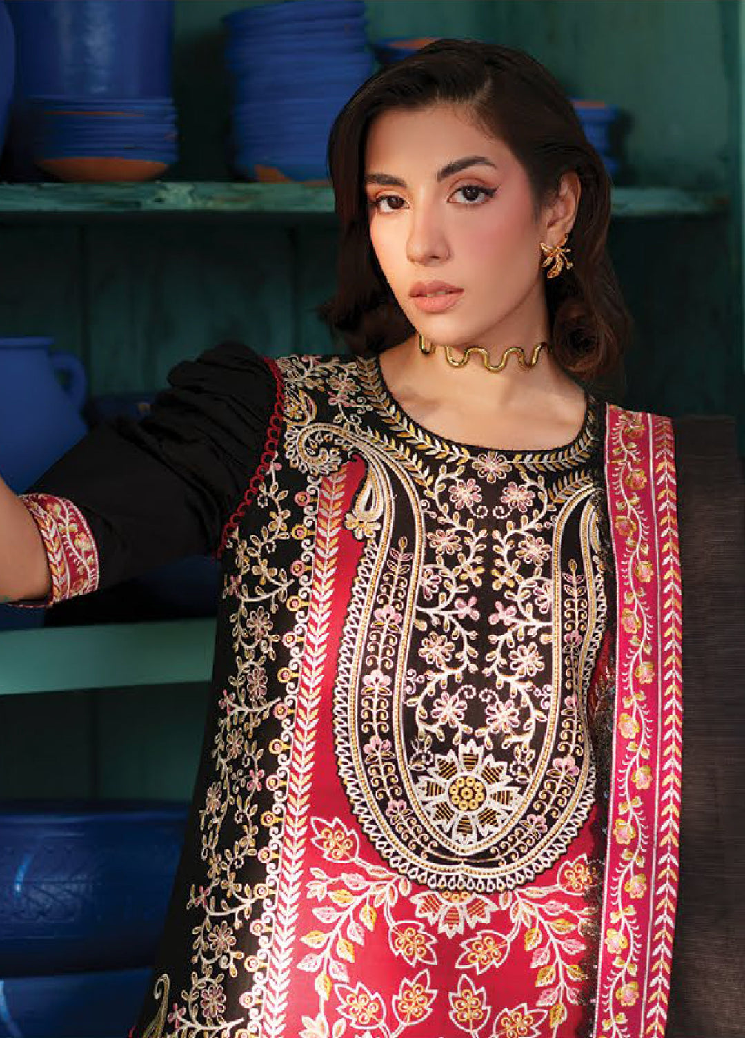 Nilofer by Mahnur Unstitched Embroidered Luxury Lawn 3 Piece Suit MN26ULN N-12 - Summer Collection