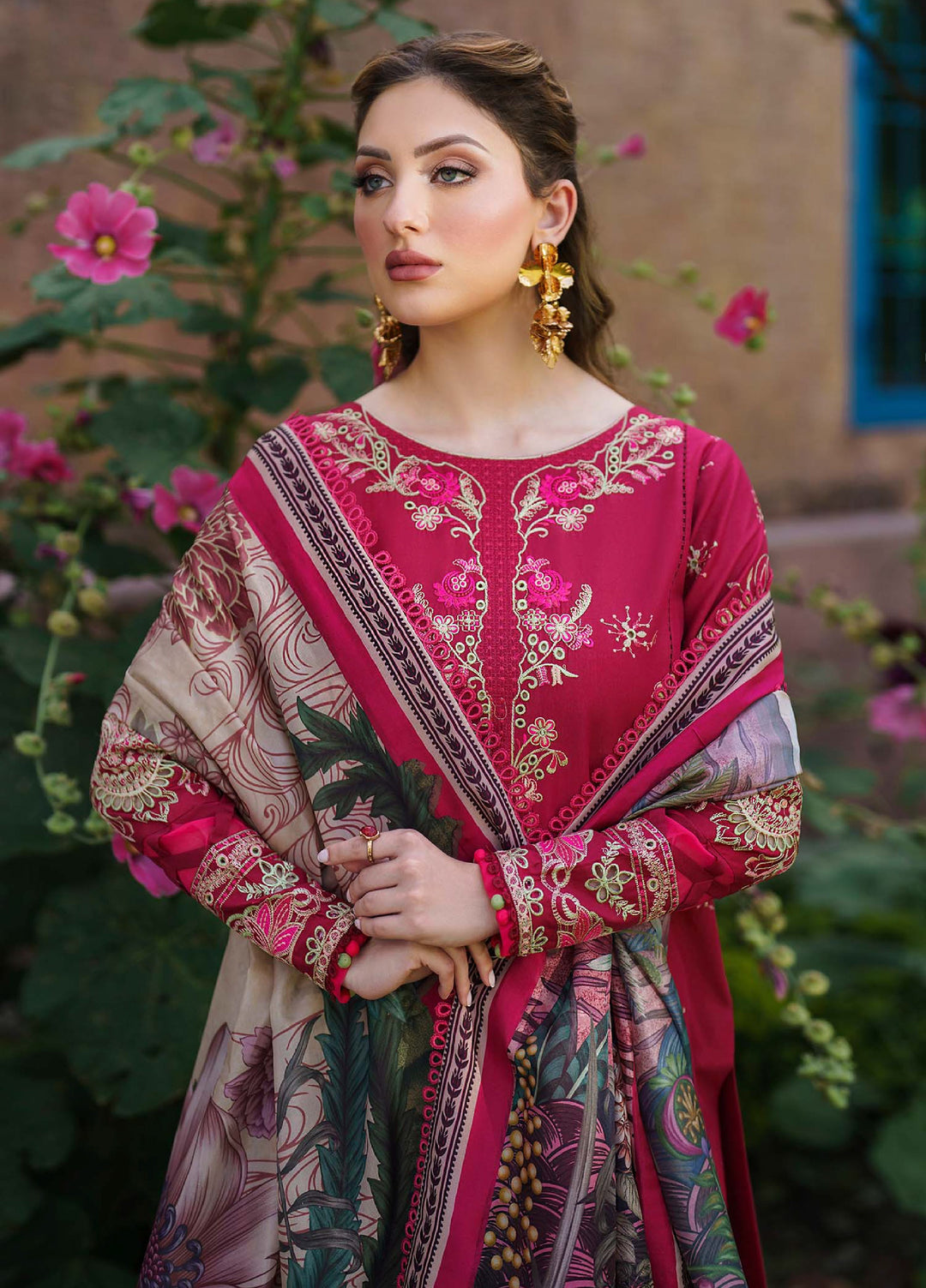 Shurooq Unstitched Luxury Lawn Embroidered 3 Piece SQ25 D-06 Gazelle - Festive Collection
