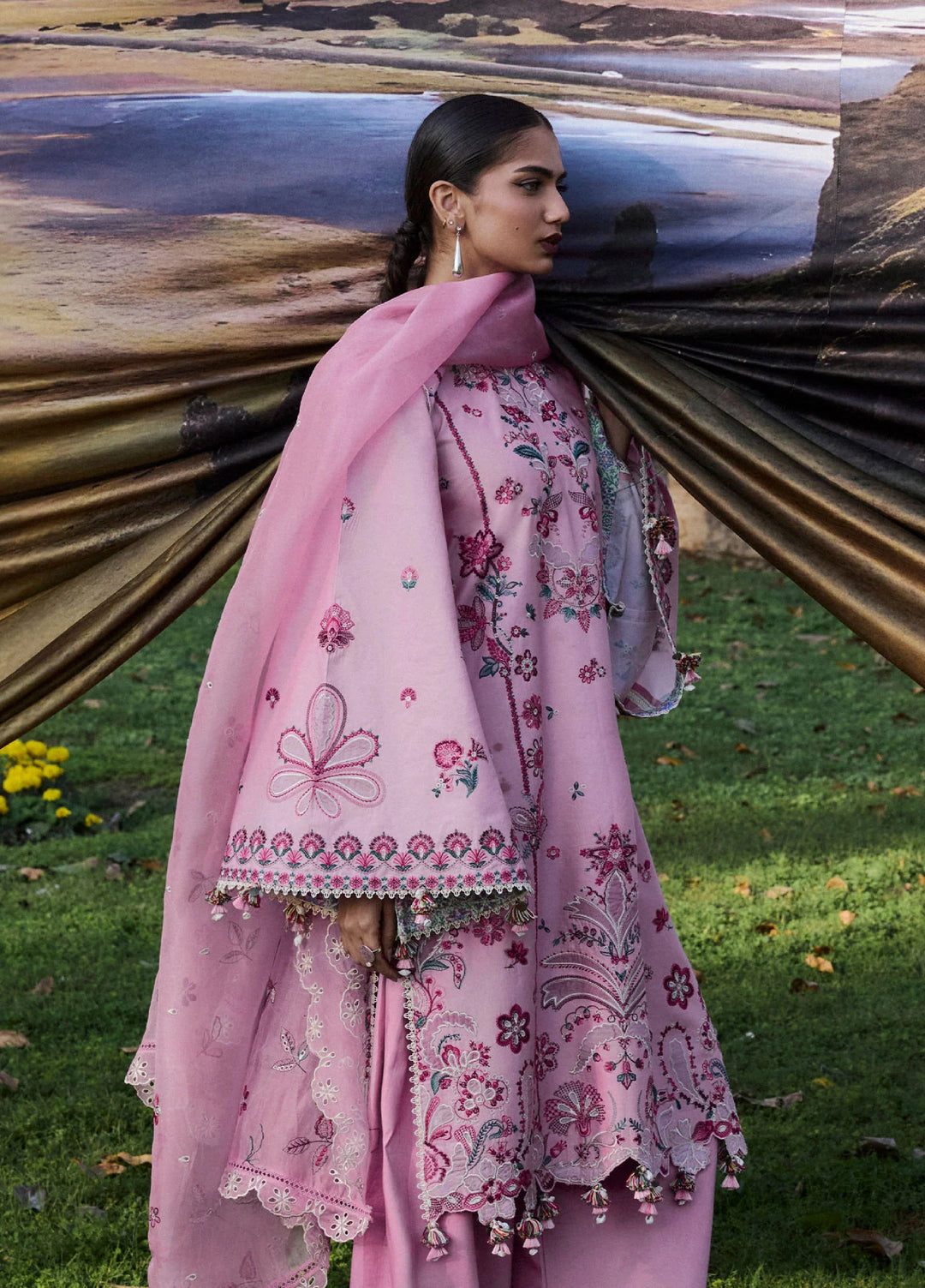 Zan by Hussain Rehar Unstitched Embroidered Lawn 3 Piece Suit HR26UZF Elfa D-112 - Festive Collection