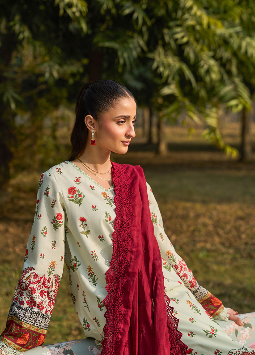 Raha Summer Prints by RajBari Unstitched Printed Lawn 3 Piece Suit RB26URS D-05 - Summer Collection