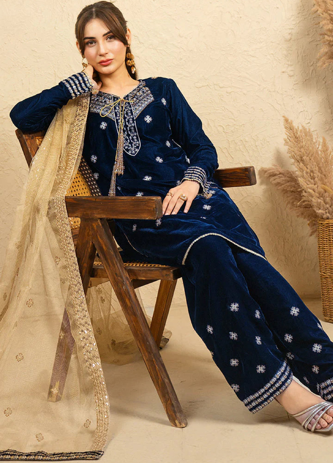 Winter Hues by Naayas Women Pret Embroidered 3 Piece Velvet Nilofer - Winter Collection
