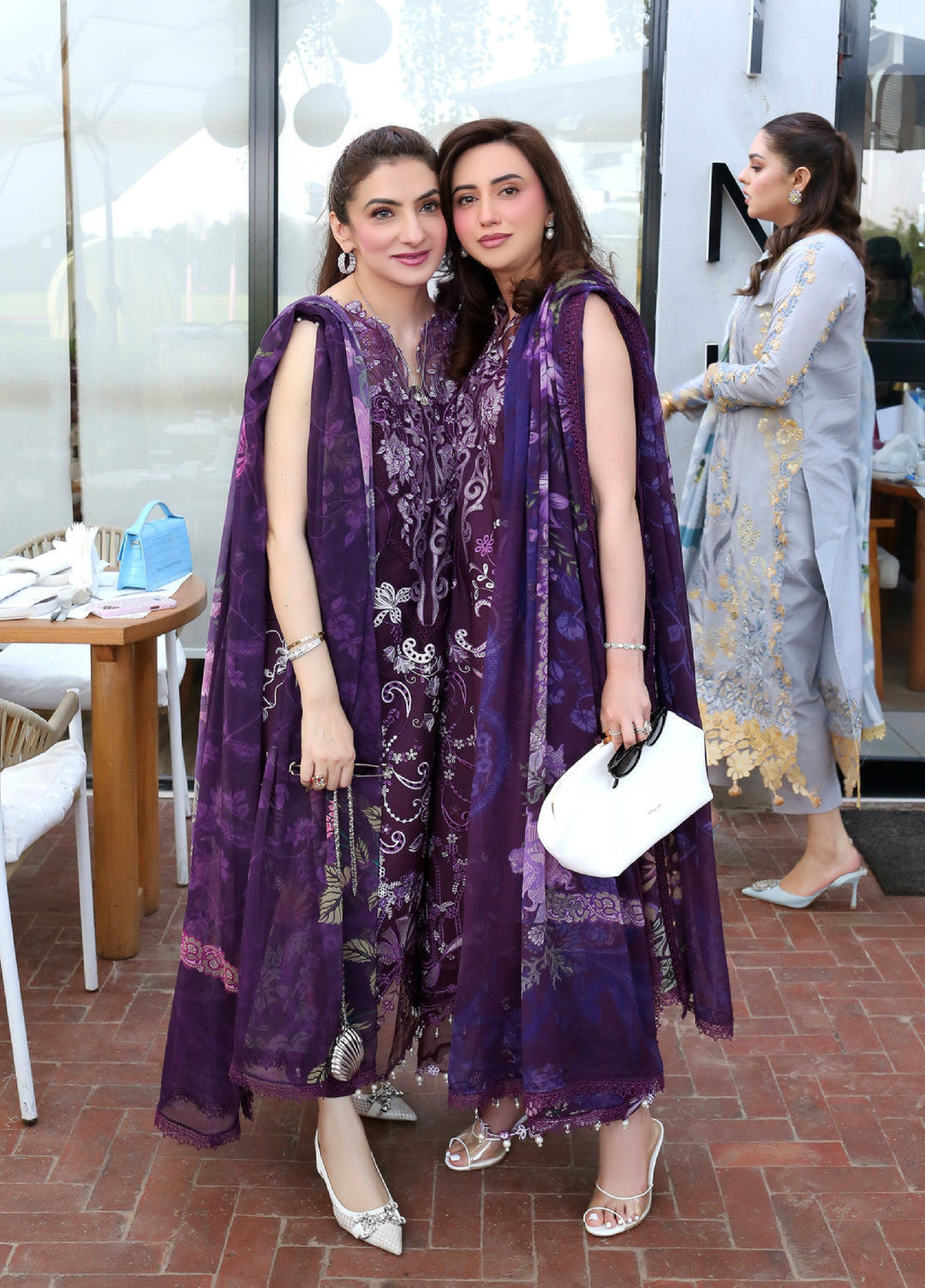 Asifa and Nabeel Unstitched Embroidered Lawn 3 Piece Suit AN26ULE Plum Royale VSL 26-10 - Eid Collection