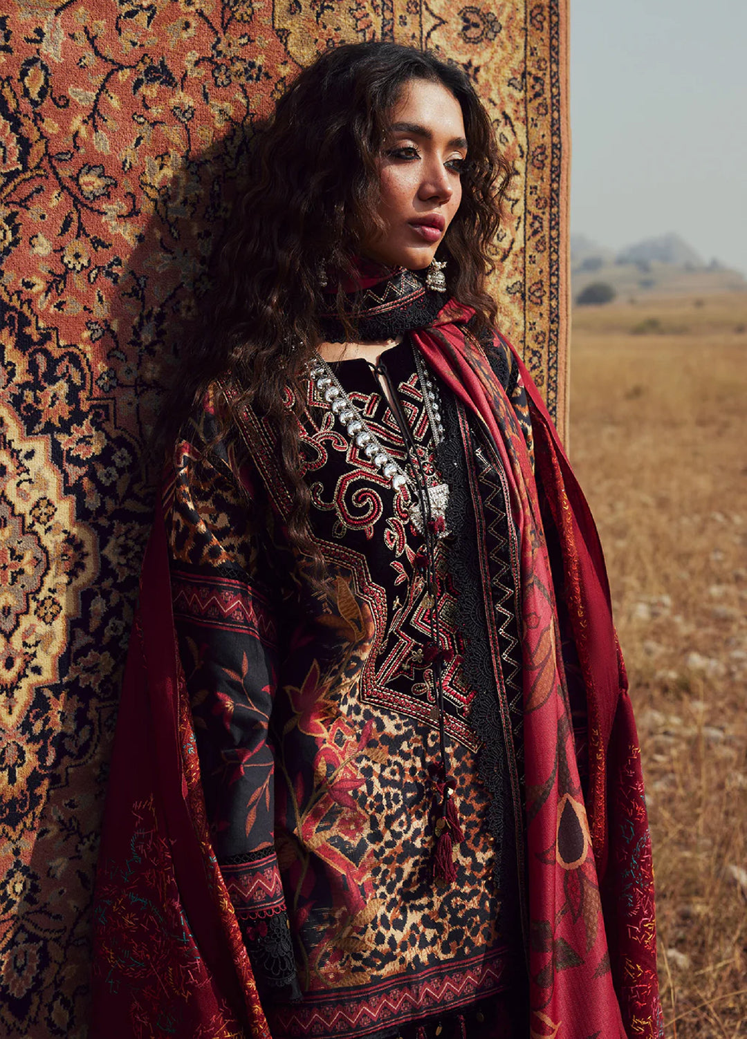 Saira Rizwan Unstitched Khaddar Embroidered Suits 3 Piece SR25UW D-09 Naz - Winter Collection