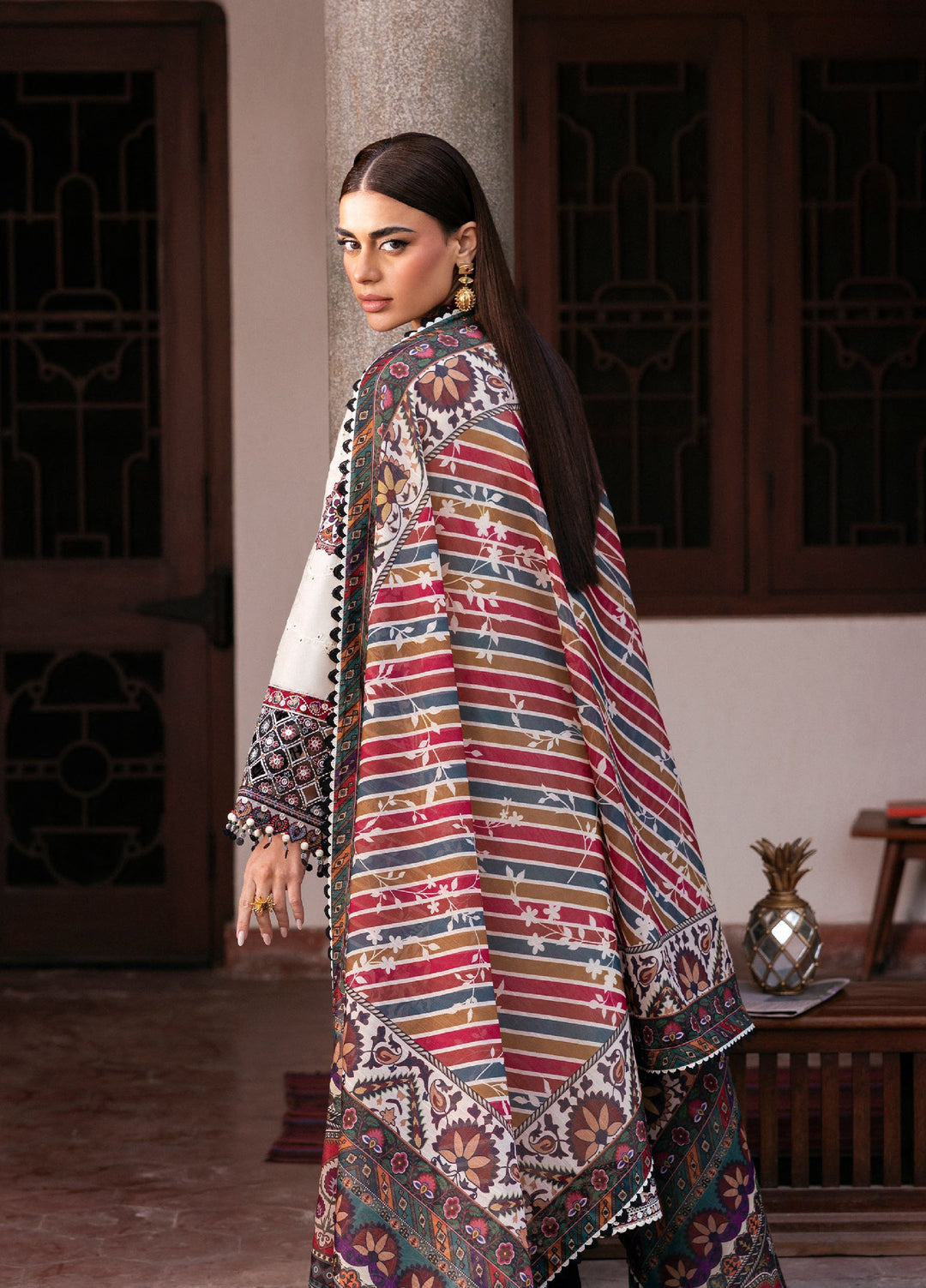 Shahkaar by Jazmin Unstitched Embroidered Lawn 3 Piece Suit JZ26USE SL26-D02 - Eid Collection