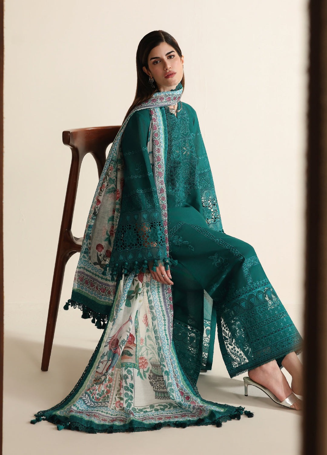 Iris by Jazmin Unstitched Embroidered Lawn 3 Piece Suit JZ26ULI IL26-D03 - Eid Collection