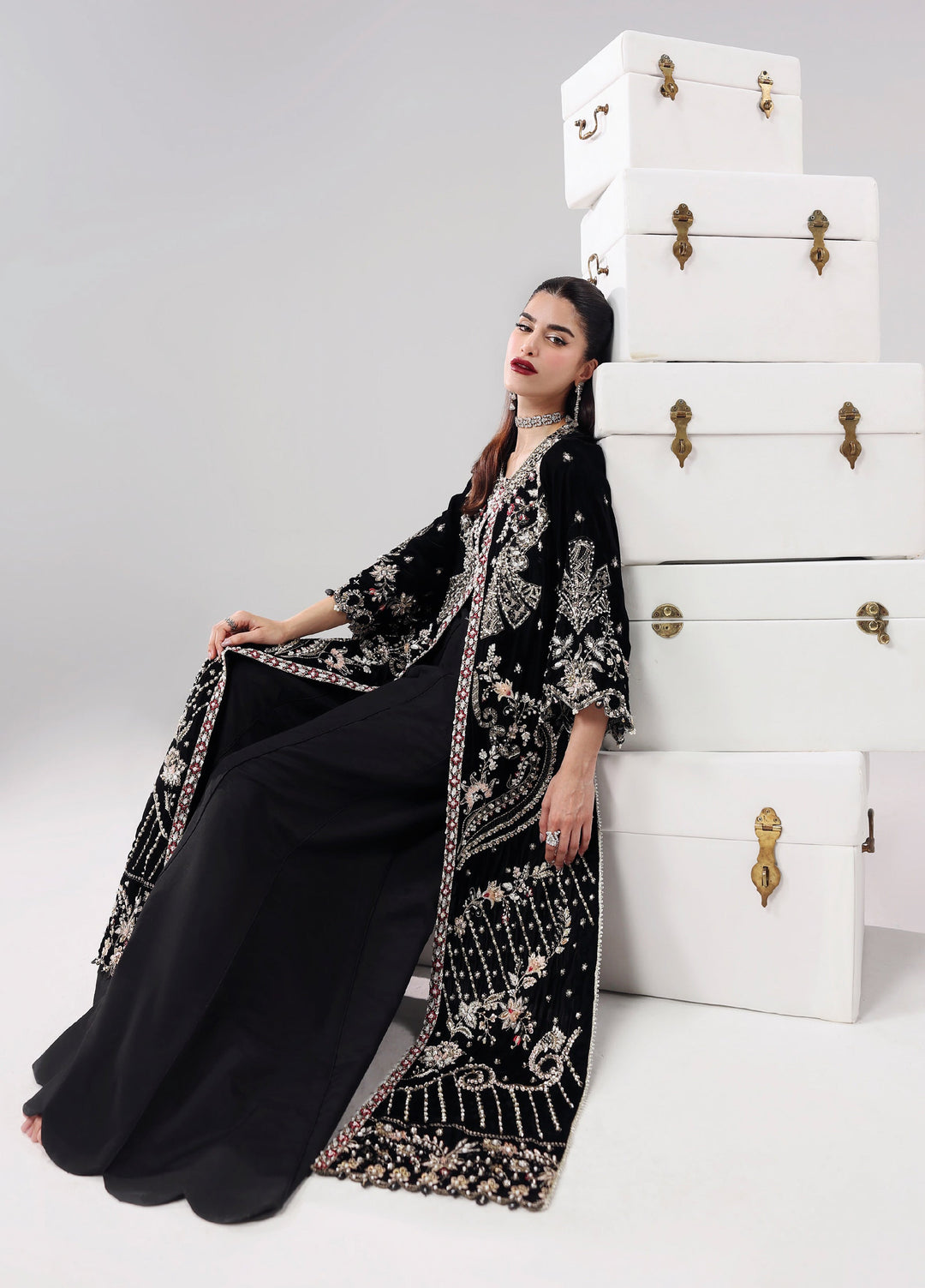 Lamore by Sardinia Unstitched Luxury Hand Work Velvet 3 peice SRD25LH D-5 Black Swan - Formals Collection