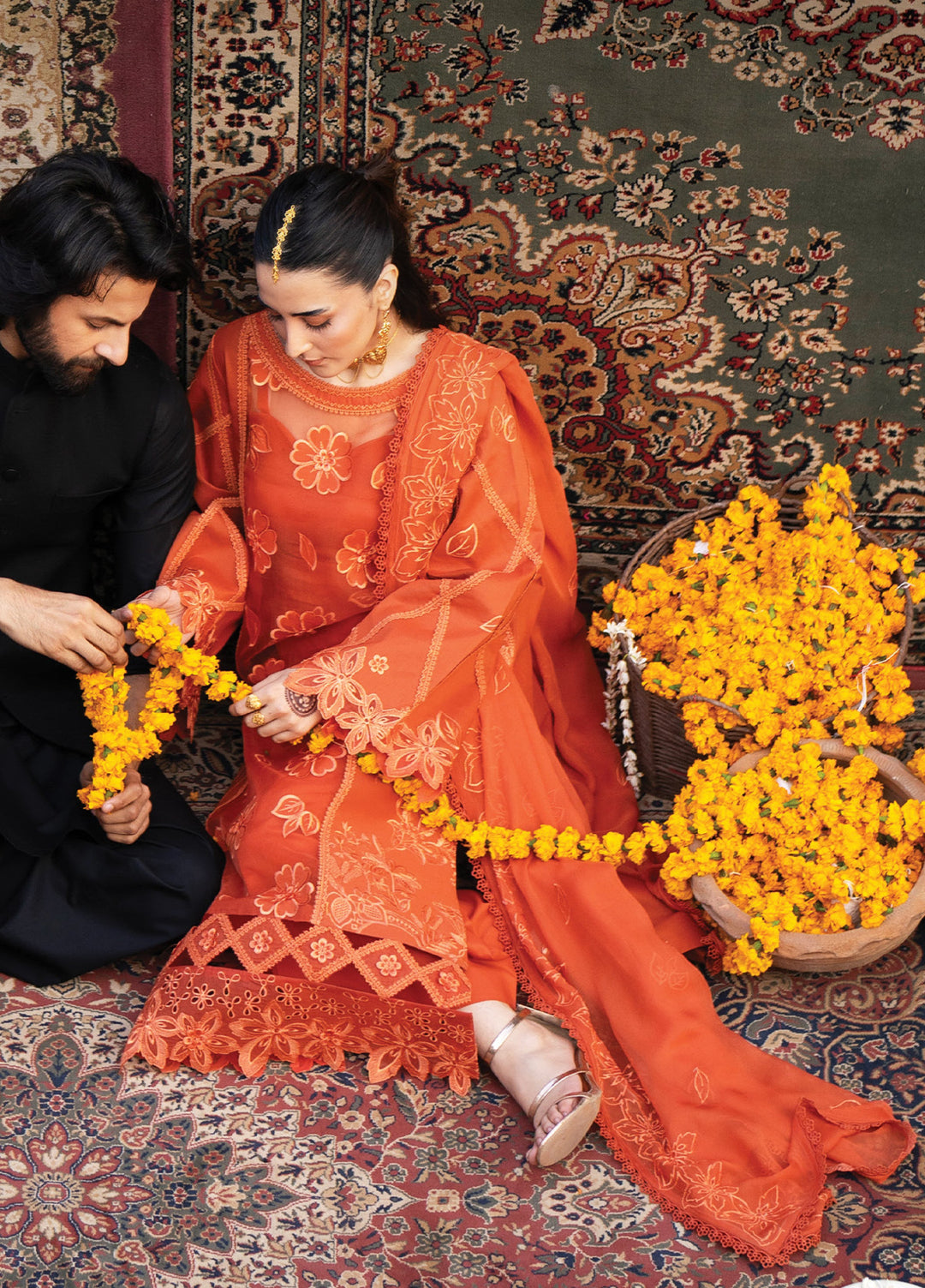 Satrangi by Mahnur Unstitched Embroidered Lawn 3 Piece Suit MN26ULS S-09 - Summer Collection
