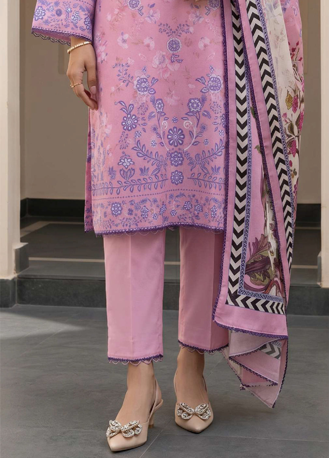 Zellbury Unstitched Printed Lawn 3 Piece Suit ZB26UCVII WUS26X31023 - Casual Collection