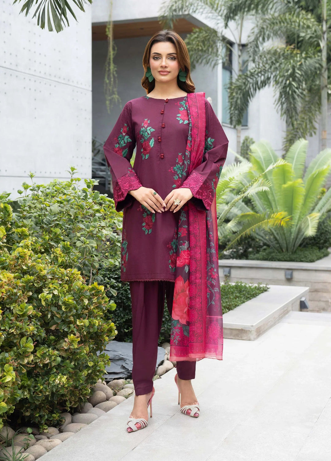 Solid Story by Panache Pret Solids Lawn 3 Piece Iznik