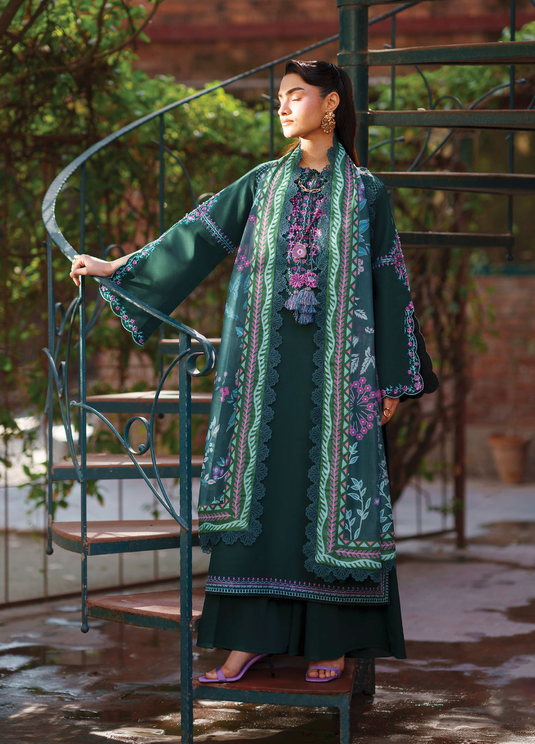 Fiona by Mahnur Unstitched Embroidered Lawn 3 Piece Suit MN26UFL F-08 - Summer Collection