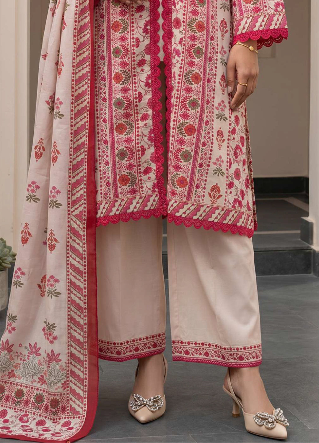 Zellbury Unstitched Printed Lawn 3 Piece Suit ZB26UCVII WUS26X38109 - Casual Collection