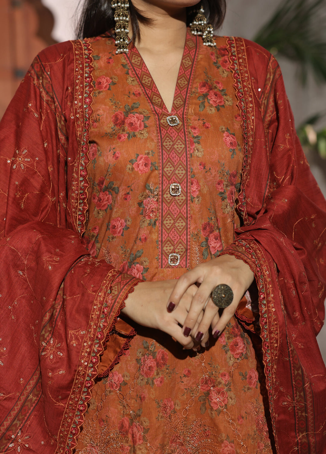 Zynah Premium by VS Textiles Unstitched Embroidered Lawn 3 Piece Suit VS26UZP 696 - Summer Collection