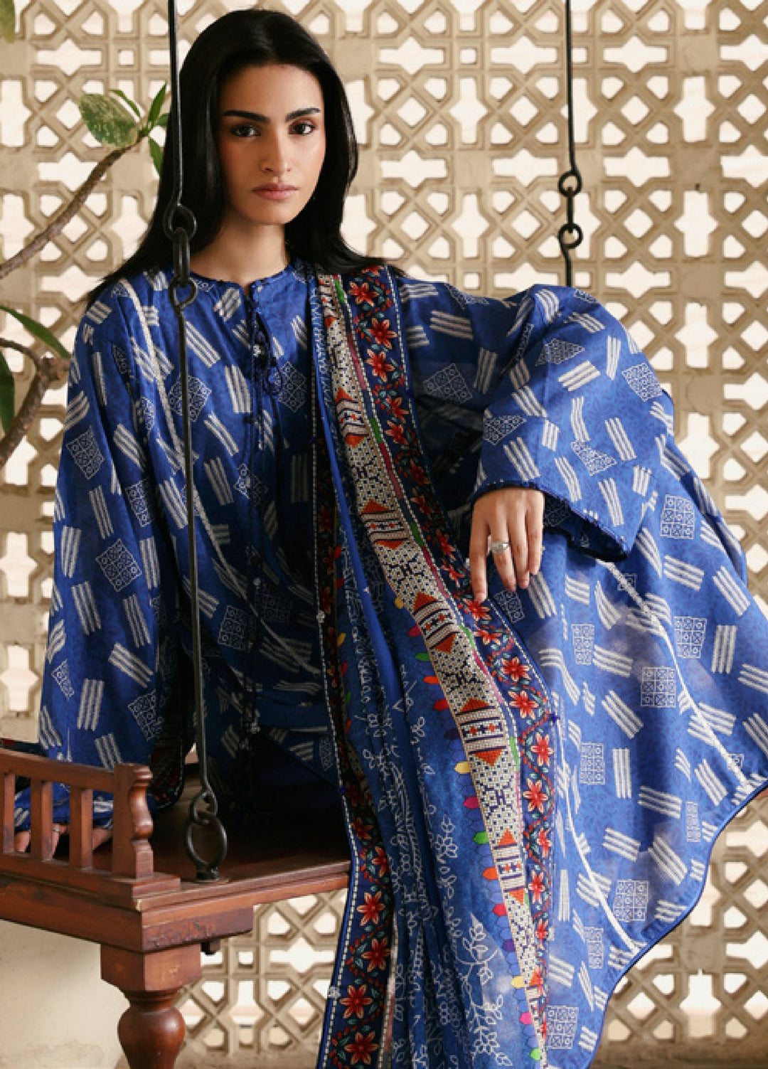 Amaya by Zaha Unstitched Printed Lawn 3 Piece Suit ZK26UAL Zaria APL26-09 - Casual Collection