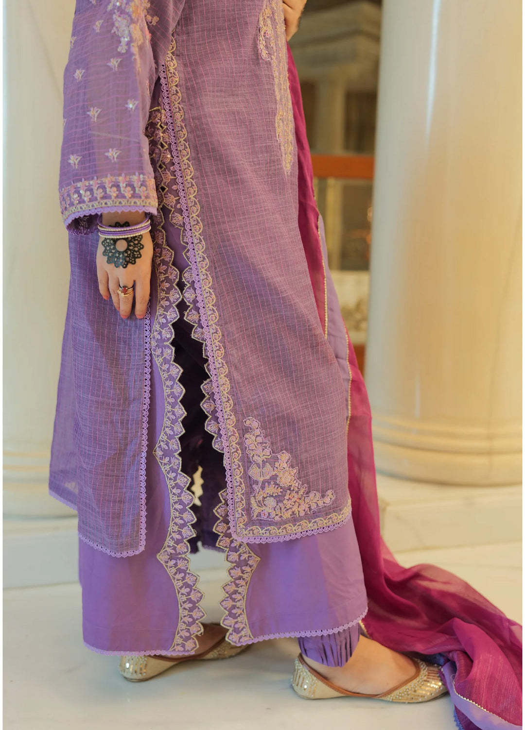 Omal by Komal Behnon Ki Eid Munar Line 3 Piece Pret Suit Motia - Festive Collection