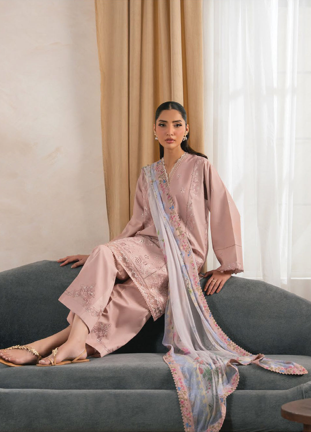 Seran Unstitched Embroidered Lawn 3 Piece Suit SN26ULLE Alisse D-10 - Eid Collection