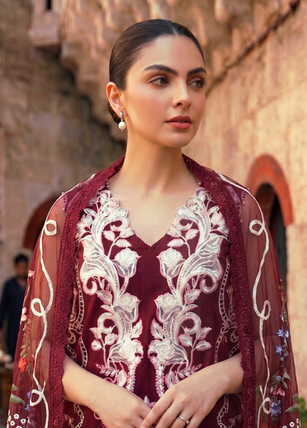 Asifa and Nabeel Unstitched Embroidered Lawn 3 Piece Suit AN26ULE Ruby Dusk VSL 26-03 - Eid Collection